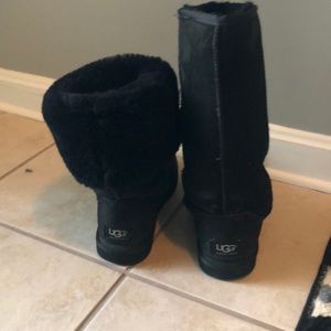 Size 7 UGG boots